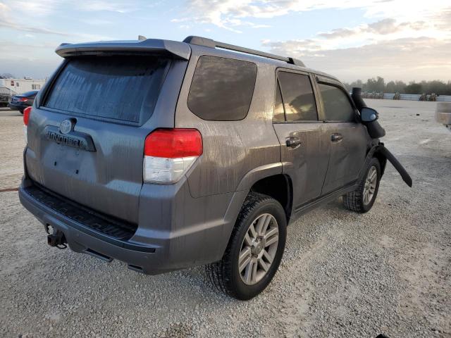 Zdjęcie 3 z aukcji – 2017 TOYOTA 4RUNNER SR z VIN JTEBU5JRXH5447694