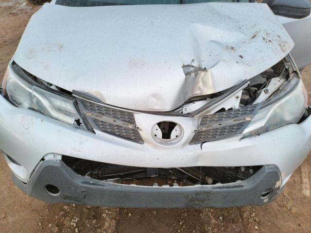 Photo 11 from auction – 2015 TOYOTA RAV4 LE with VIN JTMZFREV7FD078646
