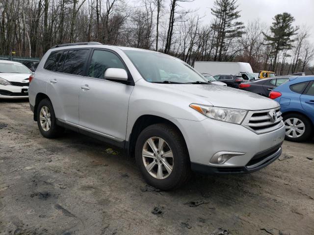 Photo 4 from auction – 2012 TOYOTA HIGHLANDER with VIN 5TDBK3EHXCS099009