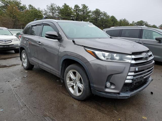 Photo 4 from auction – 2017 TOYOTA HIGHLANDER with VIN 5TDDZRFH9HS477317