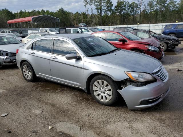 Foto 4 de la subasta – 2014 CHRYSLER 200 LX con VIN 1C3CCBAB3EN146679