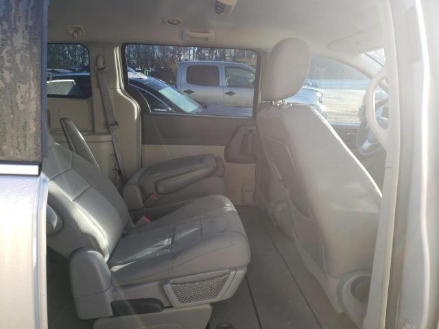 Photo 11 from auction – 2010 CHRYSLER TOWN & COU with VIN 2A4RR4DE9AR189629