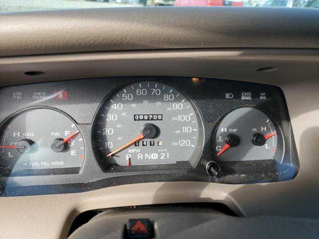 Photo 9 from auction – 2005 MERCURY GRAND MARQ with VIN 2MEFM74W55X641688