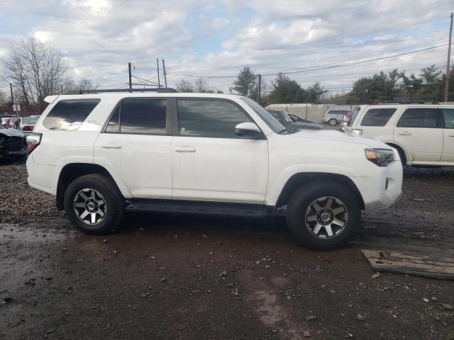Photo 4 from auction – 2020 TOYOTA 4RUNNER SR with VIN JTEBU5JR6L5782167