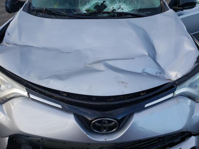 Photo 11 from auction – 2017 TOYOTA RAV4 LE with VIN 2T3BFREV4HW690634