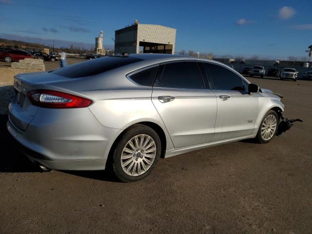 Photo 3 from auction – 2016 FORD FUSION SE with VIN 3FA6P0PU2GR232632