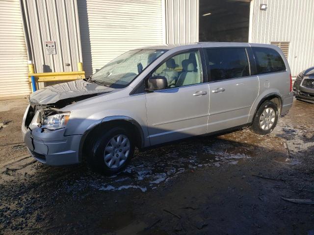CHRYSLER TOWN & COU 2010 with VIN 2A4RR4DE9AR189629 - Photo from auction