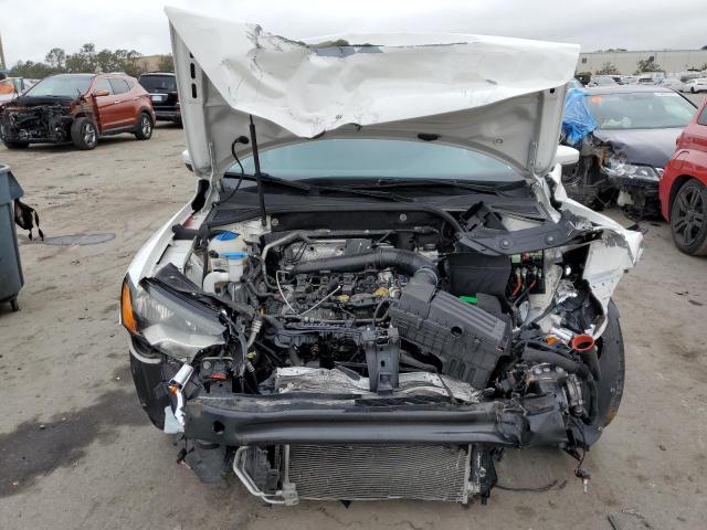 Photo 5 from auction – 2015 VOLKSWAGEN PASSAT SE with VIN 1VWBT7A30FC078591