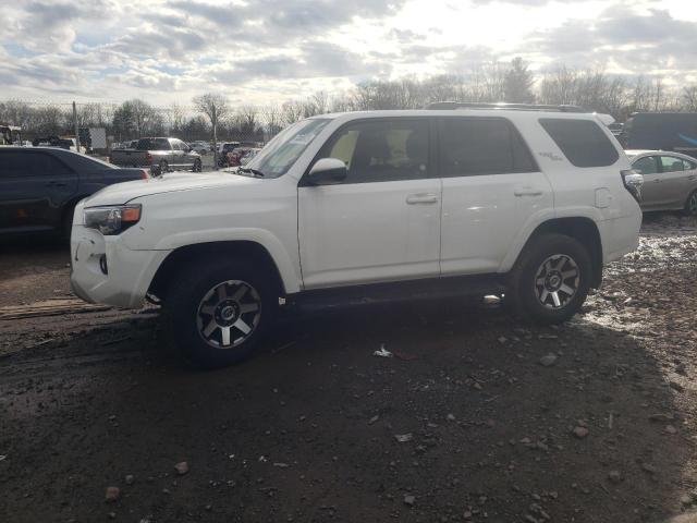 TOYOTA 4RUNNER SR 2020 with VIN JTEBU5JR6L5782167 - Photo from auction
