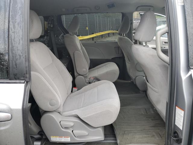 Photo 11 from auction – 2017 TOYOTA SIENNA LE with VIN 5TDJZ3DC1HS164933