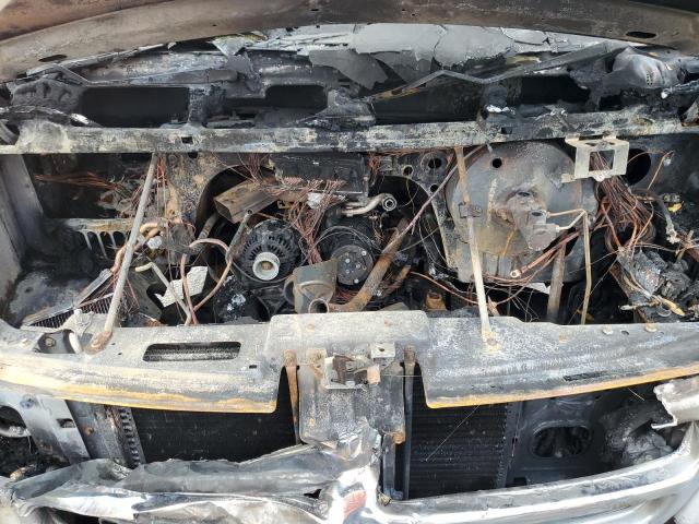 Photo 12 from auction – 2000 DODGE RAM VAN B1 with VIN 2B6HB11X1YK104154