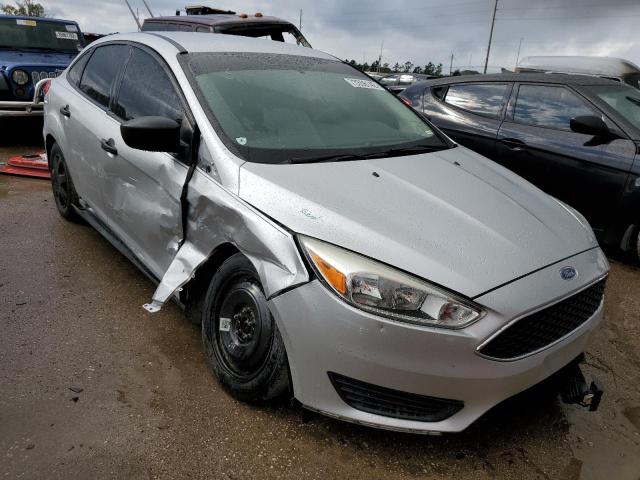 Photo 4 from auction – 2017 FORD FOCUS S with VIN 1FADP3E21HL218523