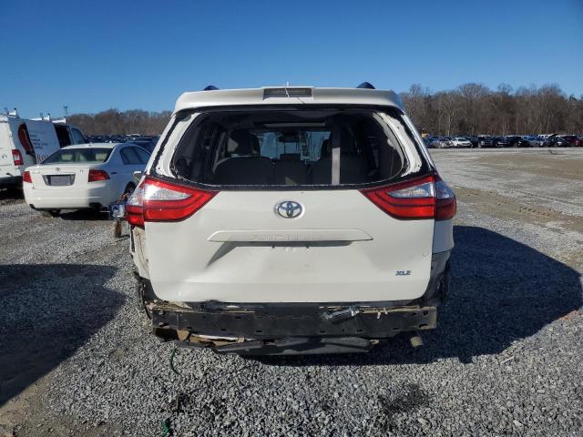 Photo 6 from auction – 2018 TOYOTA SIENNA XLE with VIN 5TDYZ3DCXJS942215