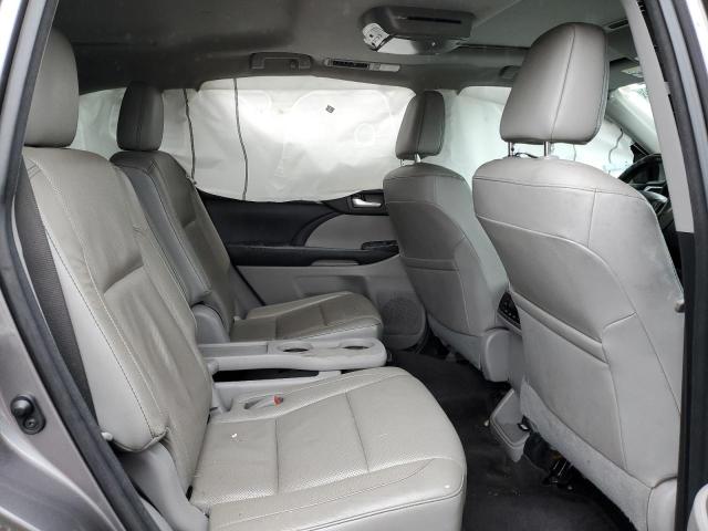 Photo 10 from auction – 2017 TOYOTA HIGHLANDER with VIN 5TDDZRFH9HS477317