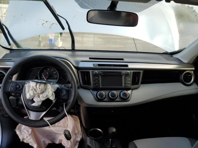 Photo 8 from auction – 2015 TOYOTA RAV4 LE with VIN JTMZFREV7FJ036740