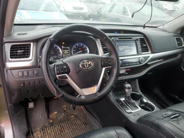 Photo 8 from auction – 2018 TOYOTA HIGHLANDER with VIN 5TDJZRFH0JS857803