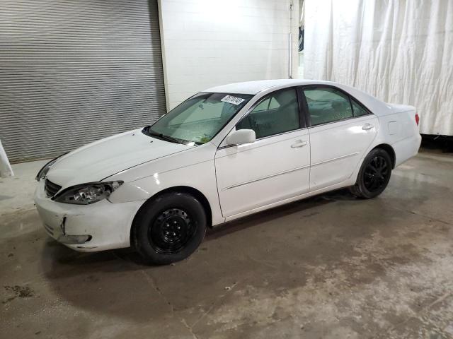 TOYOTA CAMRY LE 2004 with VIN 4T1BE32K54U303635 - Photo from auction