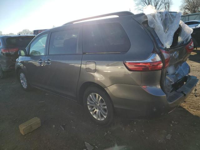 Photo 2 from auction – 2017 TOYOTA SIENNA XLE with VIN 5TDYZ3DC8HS858663