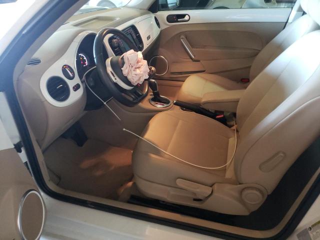 Photo 7 from auction – 2016 VOLKSWAGEN BEETLE SE with VIN 3VWJ07AT0GM613469