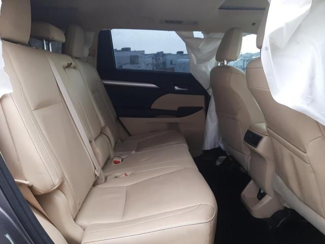 Photo 11 from auction – 2015 TOYOTA HIGHLANDER with VIN 5TDJKRFHXFS136271