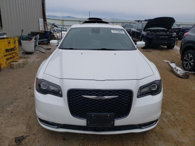 Photo 5 from auction – 2018 CHRYSLER 300 S with VIN 2C3CCAGG8JH326143