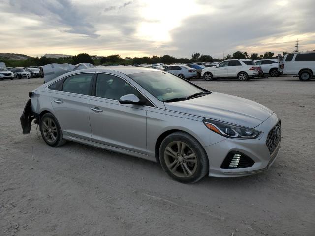 Photo 4 from auction – 2019 HYUNDAI SONATA LIM with VIN 5NPE34AF5KH793907