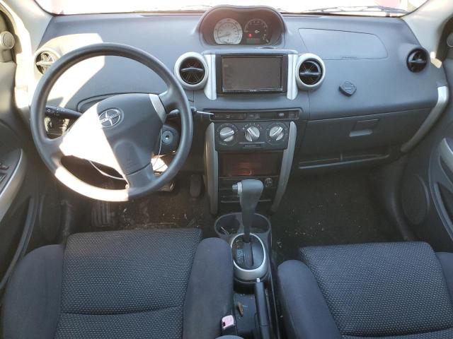 Photo 8 from auction – 2005 TOYOTA SCION XA with VIN JTKKT624150106492