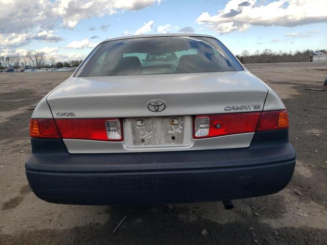 Photo 6 from auction – 2001 TOYOTA CAMRY CE with VIN 4T1BG22K71U772483