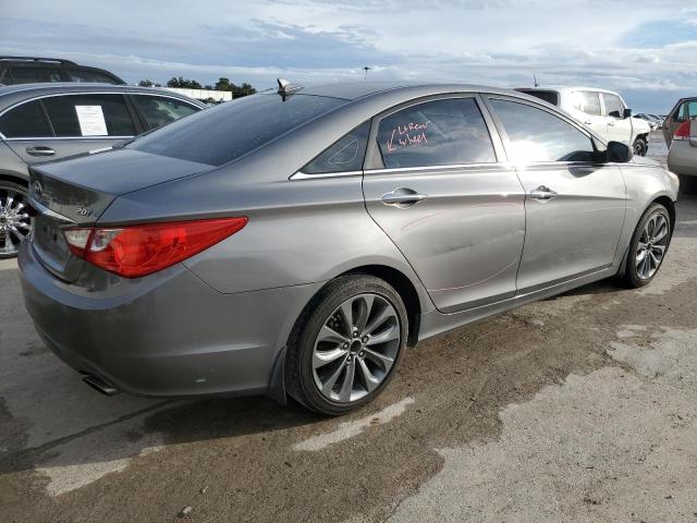 Photo 3 from auction – 2011 HYUNDAI SONATA SE with VIN 5NPEC4AB5BH212788