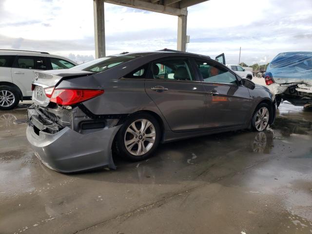 Photo 3 from auction – 2013 HYUNDAI SONATA SE with VIN 5NPEC4AC5DH660167