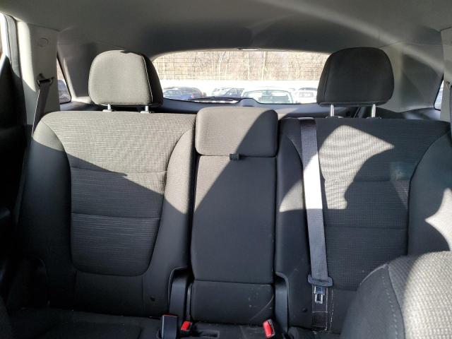 Photo 10 from auction – 2015 KIA SORENTO LX with VIN 5XYKTCA62FG592167