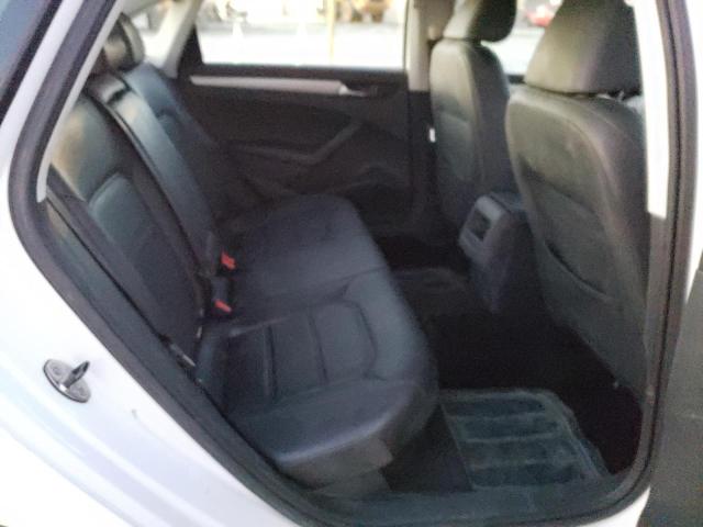 Photo 10 from auction – 2014 VOLKSWAGEN PASSAT with VIN 1VWAT7A33EC065957