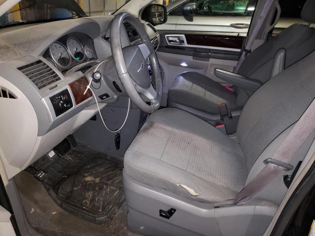 Photo 7 from auction – 2010 CHRYSLER TOWN & COU with VIN 2A4RR5D1XAR307139