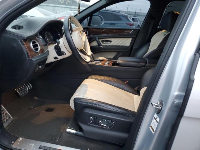 Photo 7 from auction – 2018 BENTLEY BENTAYGA with VIN SJAAC2ZV4JC019447