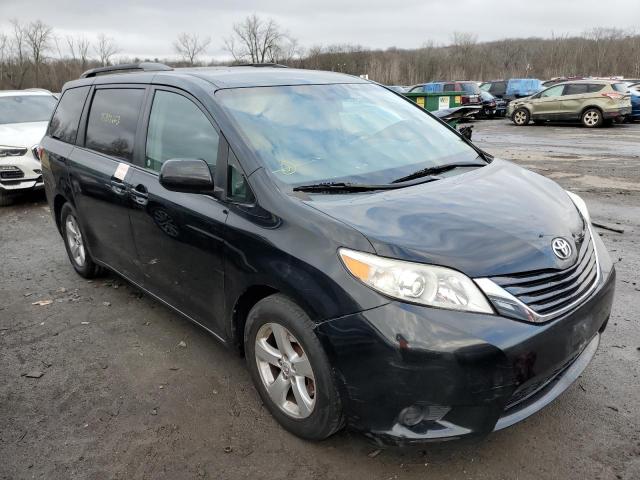 Photo 4 from auction – 2015 TOYOTA SIENNA LE with VIN 5TDKK3DCXFS600314