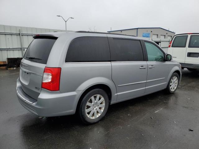 Photo 3 from auction – 2015 CHRYSLER TOWN & COU with VIN 2C4RC1BG4FR644744