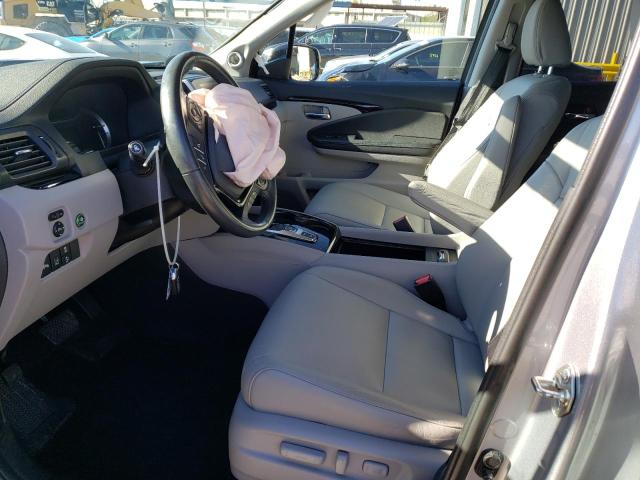 Photo 7 from auction – 2018 HONDA PILOT TOUR with VIN 5FNYF5H96JB006079