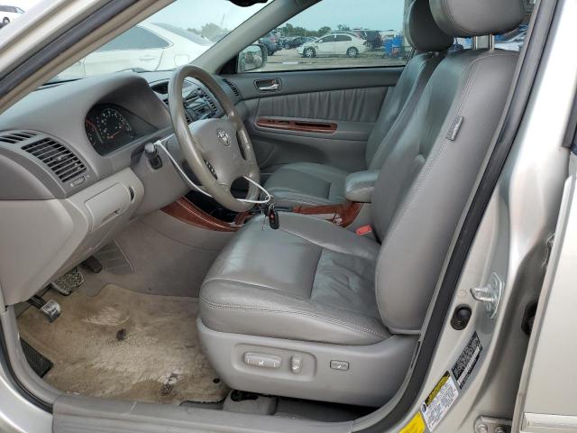 Photo 7 from auction – 2004 TOYOTA CAMRY LE with VIN 4T1BE30K34U907462
