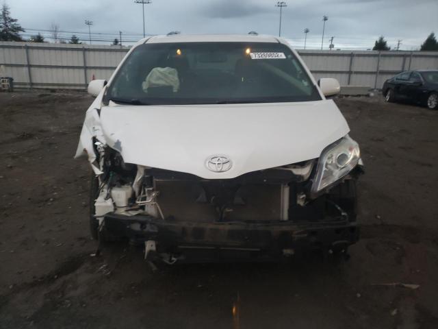 Photo 5 from auction – 2015 TOYOTA SIENNA XLE with VIN 5TDDK3DC2FS120406