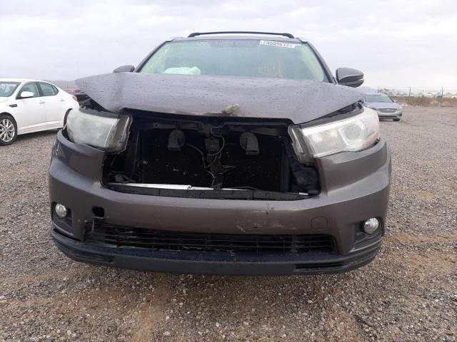 Photo 5 from auction – 2015 TOYOTA HIGHLANDER with VIN 5TDJKRFHXFS136271