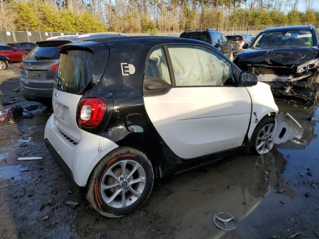 Photo 3 from auction – 2018 SMART FORTWO with VIN WMEFJ9BA7JK241000