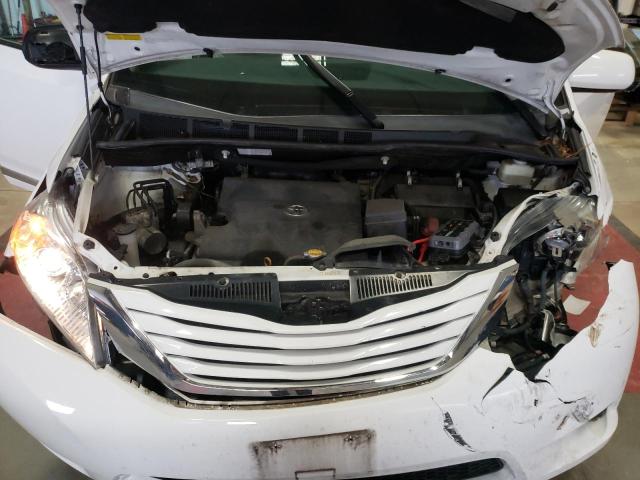 Photo 12 from auction – 2016 TOYOTA SIENNA LE with VIN 5TDJK3DC6GS139917