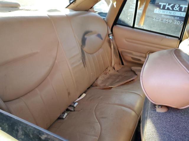 Photo 10 from auction – 1997 FORD CROWN VICT with VIN 2FALP71W1VX153764