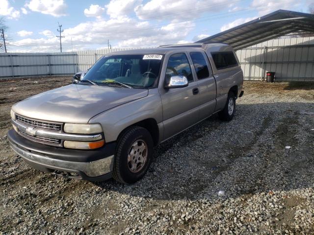 CHEVROLET SILVERADO 2001 with VIN 2GCEC19TX11143608 - Photo from auction