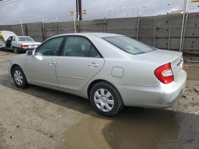 Photo 2 from auction – 2002 TOYOTA CAMRY LE with VIN JTDBE32K820121095