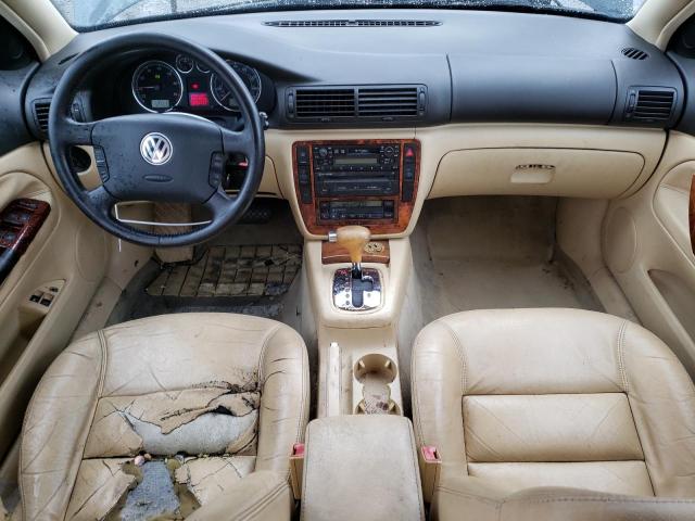 Photo 8 from auction – 2001 VOLKSWAGEN PASSAT GLX with VIN WVWRH63B51P143034