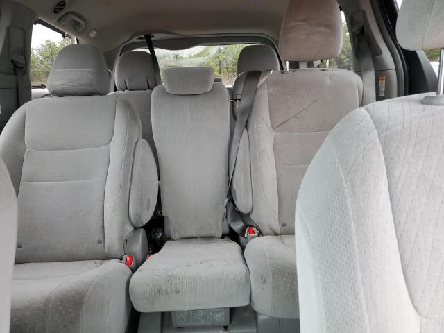 Photo 10 from auction – 2015 TOYOTA SIENNA LE with VIN 5TDKK3DC9FS661976