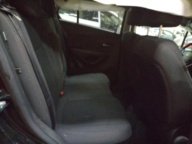 Photo 11 from auction – 2020 CHEVROLET TRAX LS with VIN KL7CJKSB5LB019010