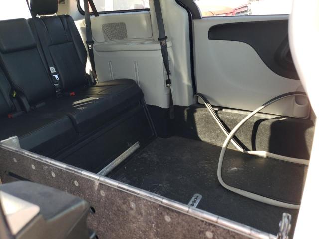 Photo 11 from auction – 2013 CHRYSLER TOWN & COU with VIN 2C4RC1BG5DR632471