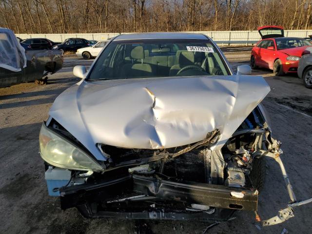 صورة رقم 5 من المزاد - 2004 TOYOTA CAMRY LE مع VIN 4T1BF30K74U572302